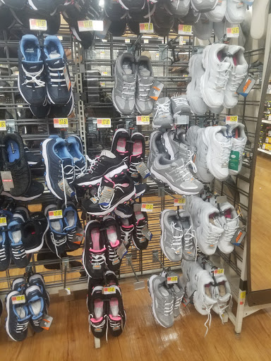 Department Store «Walmart Supercenter», reviews and photos, 2345 Happy Valley Rd, Glasgow, KY 42141, USA