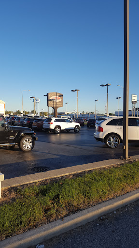 Sanderson Auto Sales in Auburn, Indiana