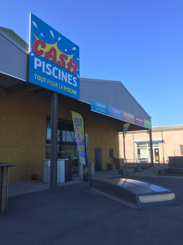 Magasin de matériel pour piscines Cash Piscines Saint-Maximin-la-Sainte-Baume