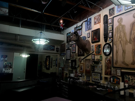 Tattoo Shop «Colossus Tattoo», reviews and photos, 225 W University Dr, Tempe, AZ 85281, USA