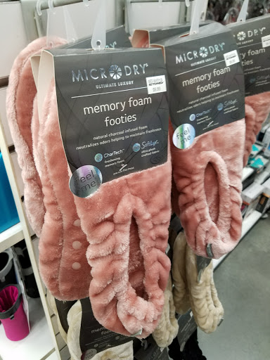 Shopping Mall «Brandywine Square Shopping Center», reviews and photos, Quarry Rd & U.S. 30, Downingtown, PA 19335, USA