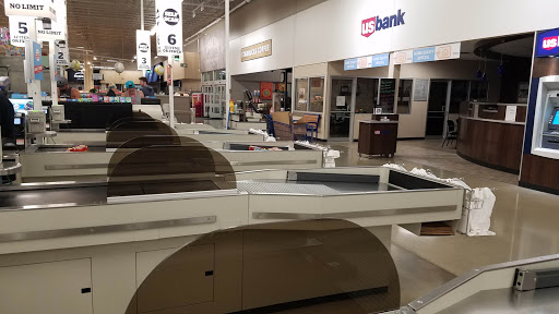 Grocery Store «Meijer», reviews and photos, 171 W Town Square Way, Oak Creek, WI 53154, USA