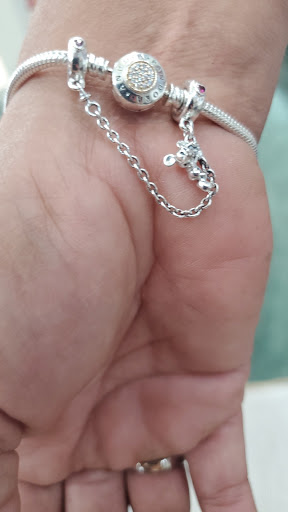 Jewelry Store «Diamonds & Co», reviews and photos, 141 Towne Center Cir, Sanford, FL 32771, USA