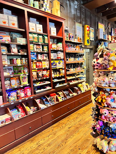 American Restaurant «Cracker Barrel Old Country Store», reviews and photos, 3701 Elmsley Ct, Greensboro, NC 27406, USA