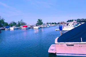 Foxhaven Marina image