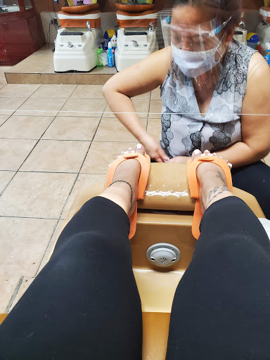 Supermarket «Walmart Neighborhood Market», reviews and photos, 2551 W Cermak Rd, Chicago, IL 60608, USA