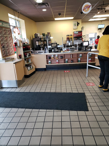 Bakery «Krispy Kreme Doughnuts», reviews and photos, 354 S Maple St, Akron, OH 44302, USA