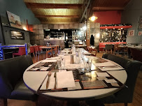 Atmosphère du Restaurant Quai 22 à Les Sables-d'Olonne - n°1
