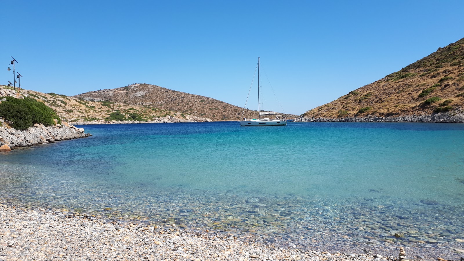 Foto von Spilia beach mit kleine bucht