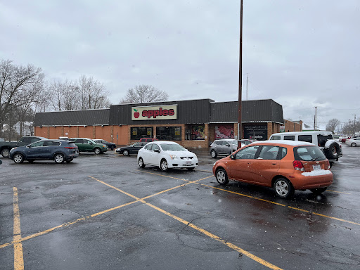 Supermarket «Elyria Apples», reviews and photos, 230 N Abbe Rd, Elyria, OH 44035, USA