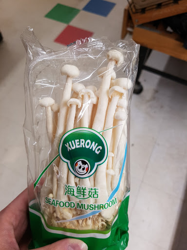 Grocery Store «Saraga International Grocery», reviews and photos, 1265 Morse Rd, Columbus, OH 43229, USA