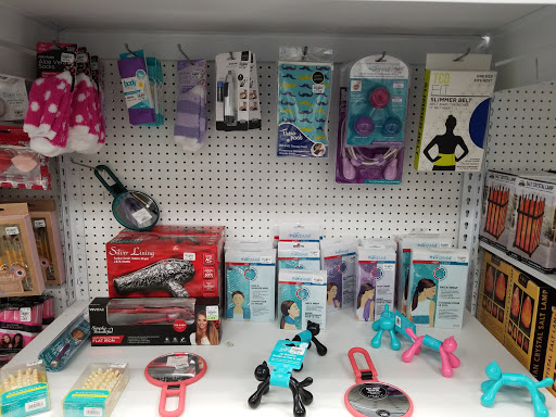 Home Goods Store «Tuesday Morning», reviews and photos, 7440 Laguna Blvd, Elk Grove, CA 95758, USA