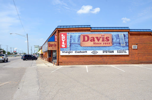 Clothing Store «Davis Jean & Fashion», reviews and photos, 4406 W Washington St, Indianapolis, IN 46241, USA