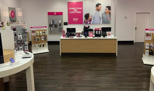 Cell Phone Store «T-Mobile», reviews and photos, 60 Essex St, Rochelle Park, NJ 07662, USA