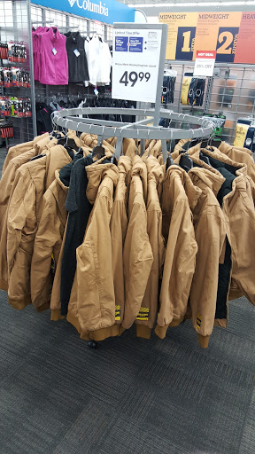 Sporting Goods Store «Academy Sports + Outdoors», reviews and photos, 193 Stonebrook Pl, Jackson, TN 38305, USA