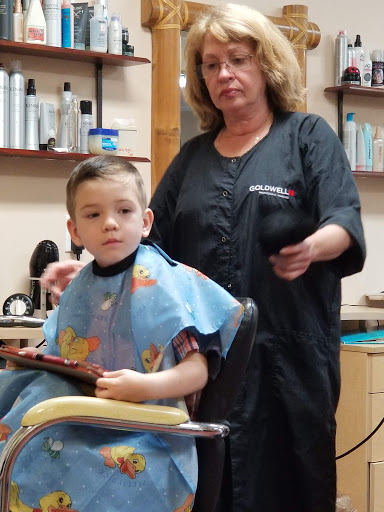 Beauty Salon «Mahela Beauty Salon of Saint Augustine», reviews and photos, 2 Dufferin St, St Augustine, FL 32084, USA