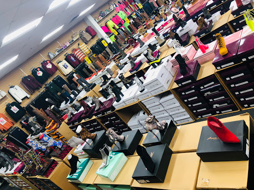 Shoe Store «Gussini Fashion & Shoes», reviews and photos, 3443 Laurel Fort Meade Rd, Laurel, MD 20724, USA