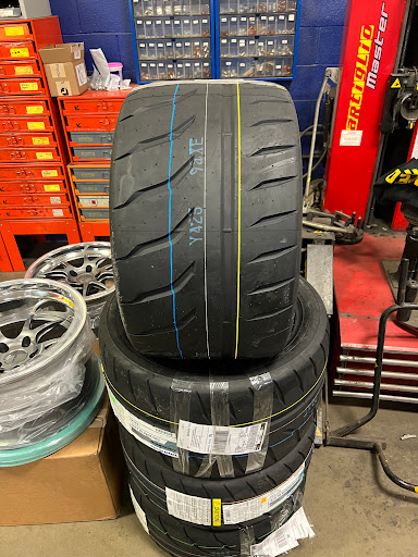 Auto Repair Shop «United Tire & Service of Downingtown», reviews and photos, 100 Robbins Rd, Downingtown, PA 19335, USA