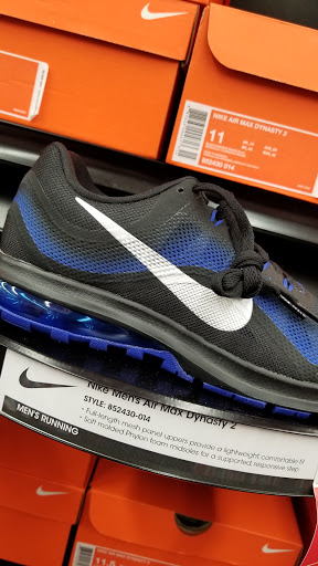 Sporting Goods Store «Academy Sports + Outdoors», reviews and photos, 1351 S Interstate Hwy 35, Round Rock, TX 78664, USA