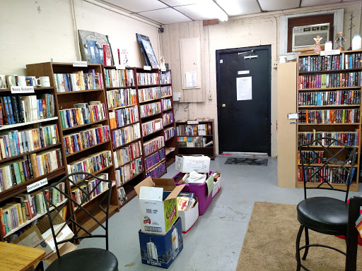 Book Store «The Mad Raven Coffee & Books», reviews and photos, 255 W Bockman Way, Sparta, TN 38583, USA