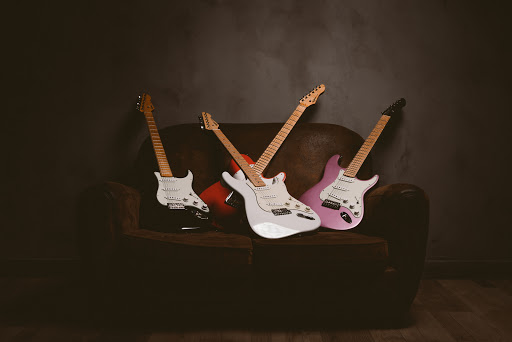 Clases de guitarra Emilio Ribera Guitar Studio en Gijón