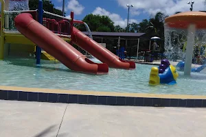 Lauderdale Manors Park Pool image