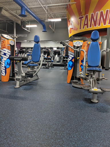 Health Club «Crunch - Tampa Palms», reviews and photos, 15313 Amberly Dr, Tampa, FL 33647, USA