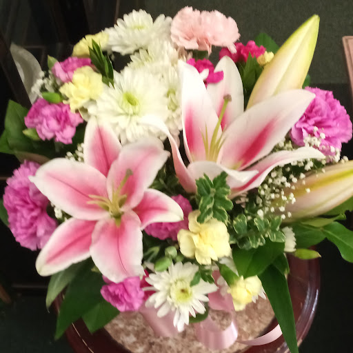Florist «Rialto Florist», reviews and photos, 114 S Riverside Ave, Rialto, CA 92376, USA