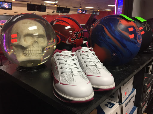 Bowling Alley «AMF Kissimmee Lanes», reviews and photos, 4140 W Vine St, Kissimmee, FL 34741, USA