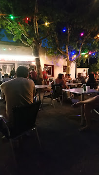 Atmosphère du Restaurant Boulodrôme du Petit Montmartre à Millau - n°2