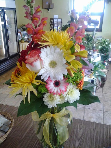 Florist «Forget-Me-Not Florist», reviews and photos, 1083 Park Ave, Cranston, RI 02910, USA
