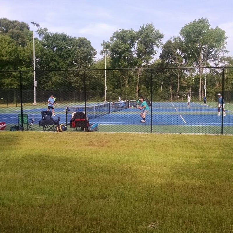 Briarfield Park Tennis Courts