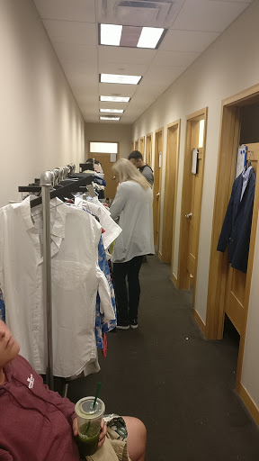 Clothing Store «J.Crew Factory», reviews and photos, 5220 Fashion Outlets Way #2150, Rosemont, IL 60018, USA