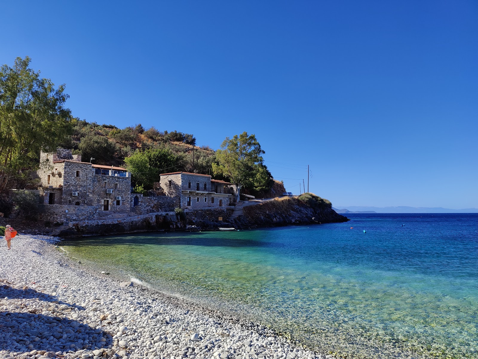 Photo de Paralia Ampelo avec petite baie