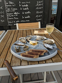 Plats et boissons du Bar-restaurant à huîtres Huitres et ma RÉ - ostréiculteur à Rivedoux-Plage - n°16