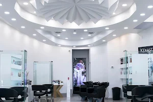Fresh and Co Salons image