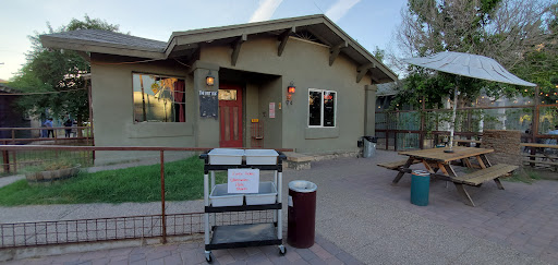 Bar «The Lost Leaf», reviews and photos, 914 N 5th St, Phoenix, AZ 85004, USA