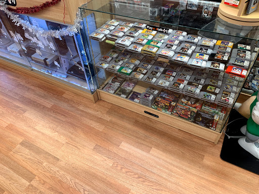 Video Game Store «Play And Talk Retro Video Games Iphone Repair», reviews and photos, 4693 Airport Blvd #130, Mobile, AL 36608, USA