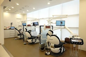 the FACE dental clinic image