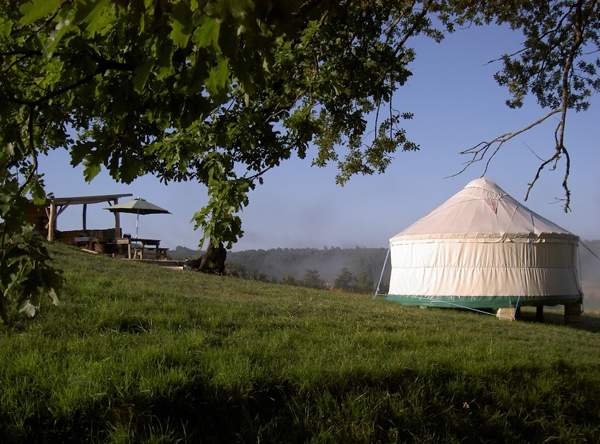 Quirky Camping à Nanteuil-Auriac-de-Bourzac (Dordogne 24)