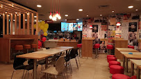 Atmosphère du Restaurant KFC Neuville en Ferrain - n°20