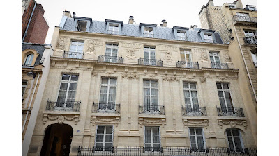 Le Conservateur à Paris