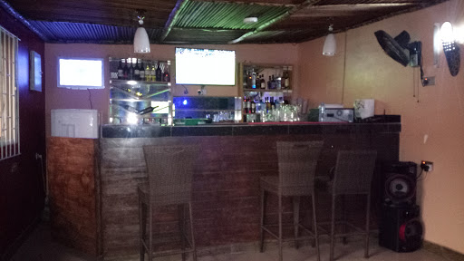 SuyaBytes & Bar, 16 Karimu Kotun St, Victoria Island, Lagos, Nigeria, Pub, state Ogun