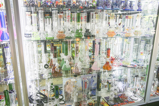 Tobacco Shop «Keep Sake Smoke Shop», reviews and photos, 253 W Yosemite Ave, Manteca, CA 95336, USA