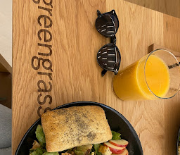 Green Grass Reforma photo