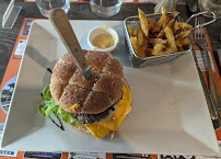 Hamburger du Restaurant Autour Du Grill à Cavignac - n°1