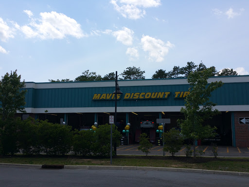 Tire Shop «Mavis Discount Tire», reviews and photos, 870 W Bay Ave, Barnegat, NJ 08005, USA