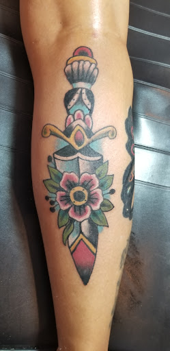 Find cat tattoo ideas simple for your next unique tattoo in Ocala at SKIN STICKERS