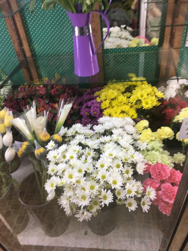 Florist «Irish Rose and GIfts», reviews and photos, 33608 W Seven Mile Rd, Livonia, MI 48152, USA