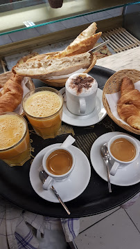 Croissant du Cafe Planch'a Pain Sucre & Sale à Montpellier - n°3